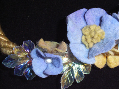 Shimmering Leaf Garland